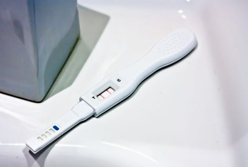 Test ciążowy (fot. aut. Johannes Jander / CC BY-ND 2.0)